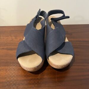 Clarks Women's Navy Sandals